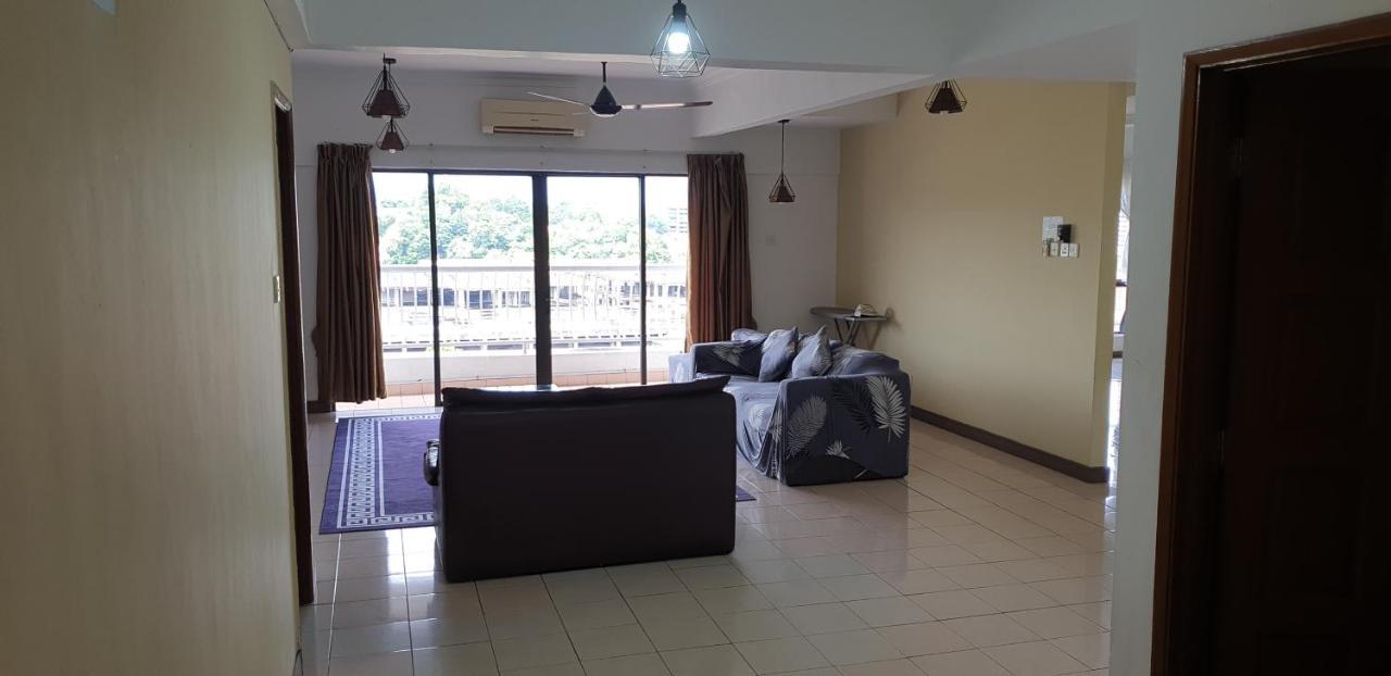 Marina Court Resort Kota Kinabalu-Stay And Get Cash Rebate Exteriör bild