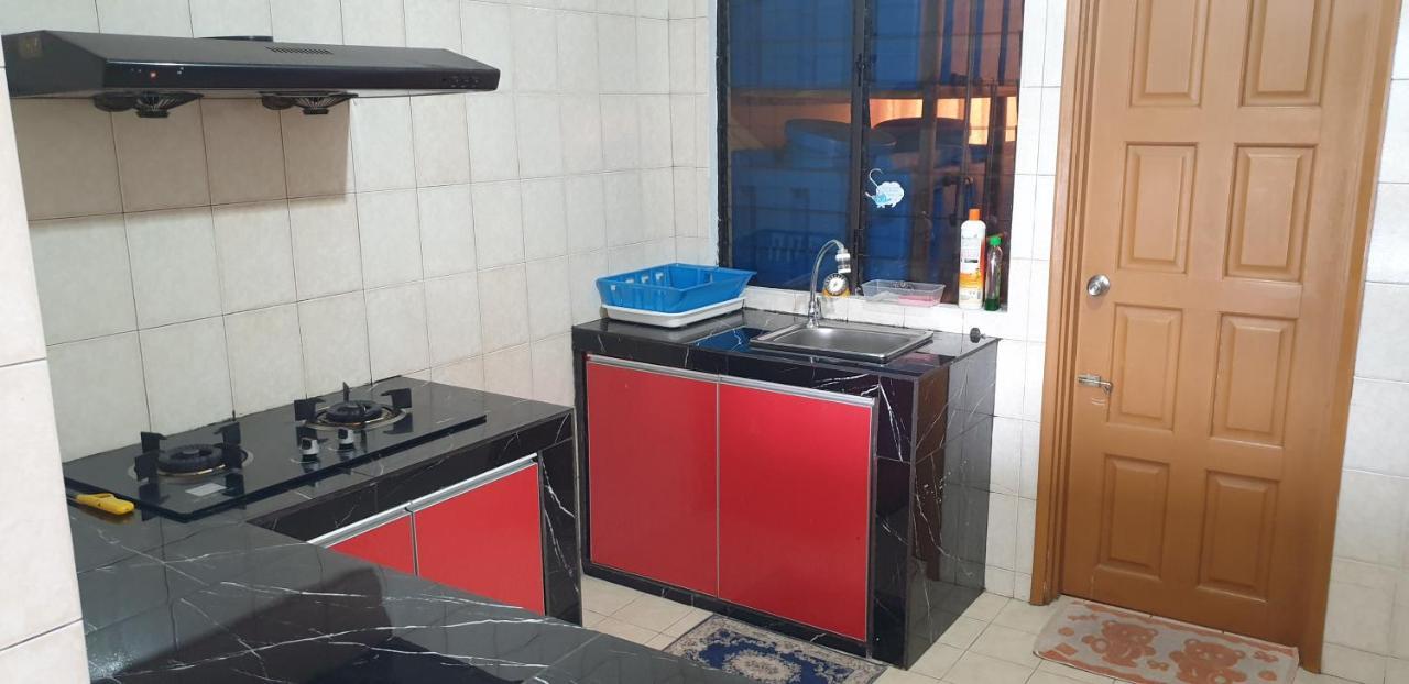 Marina Court Resort Kota Kinabalu-Stay And Get Cash Rebate Exteriör bild