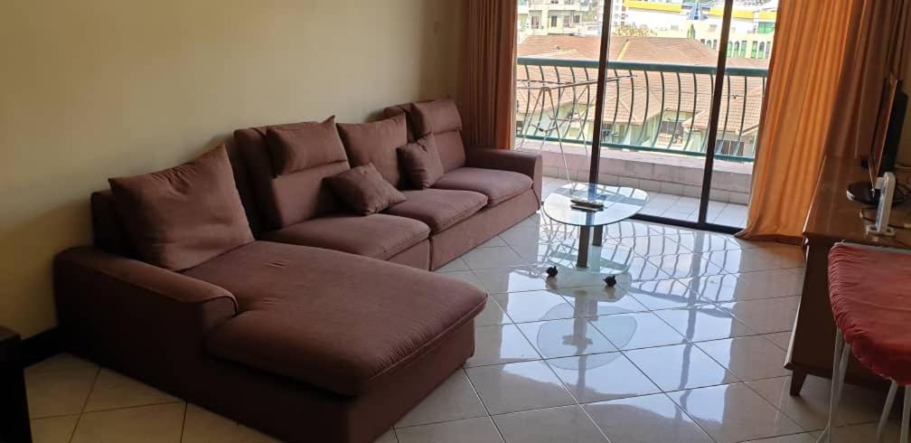 Marina Court Resort Kota Kinabalu-Stay And Get Cash Rebate Exteriör bild