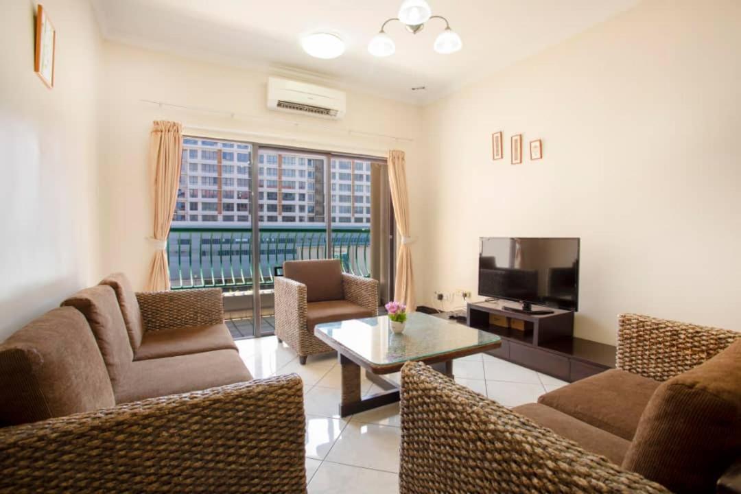 Marina Court Resort Kota Kinabalu-Stay And Get Cash Rebate Exteriör bild